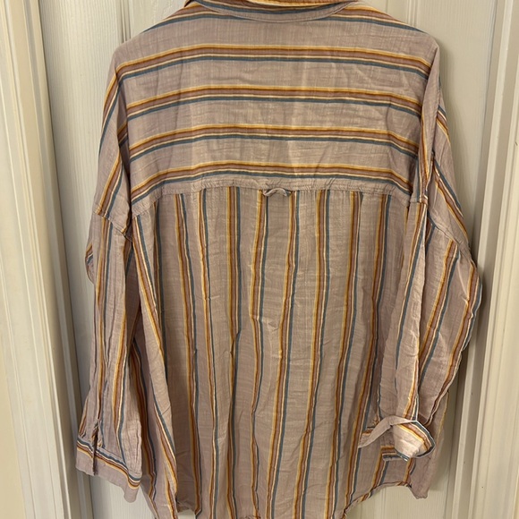 Light weight linen shirt - Picture 3 of 3